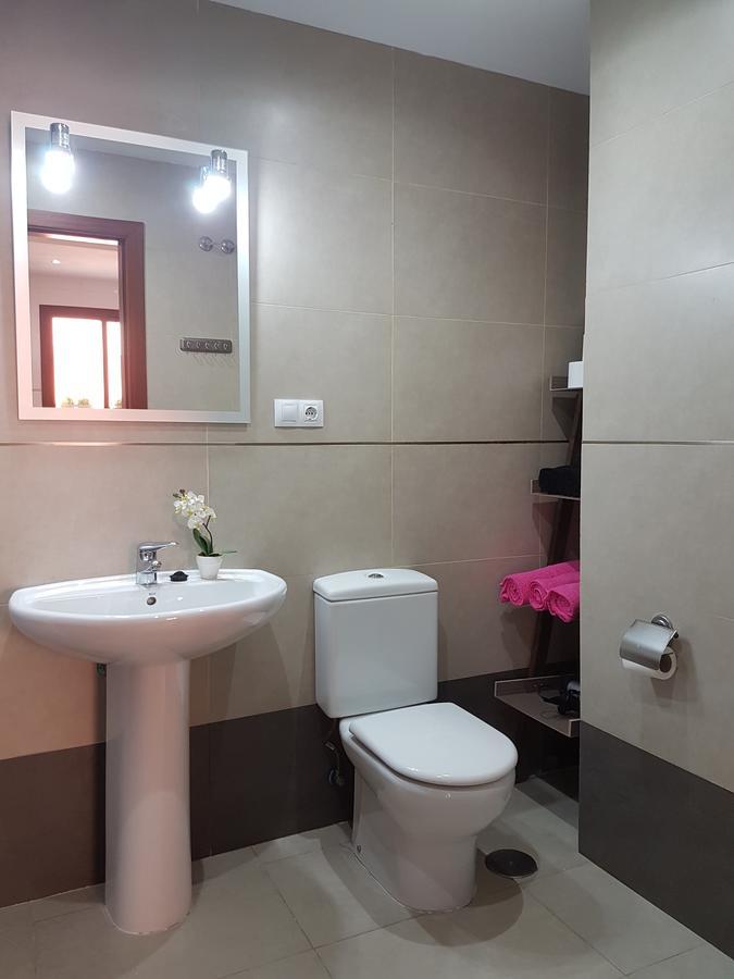 Toctoc Pedregalejo Beach Apartment Малага Экстерьер фото